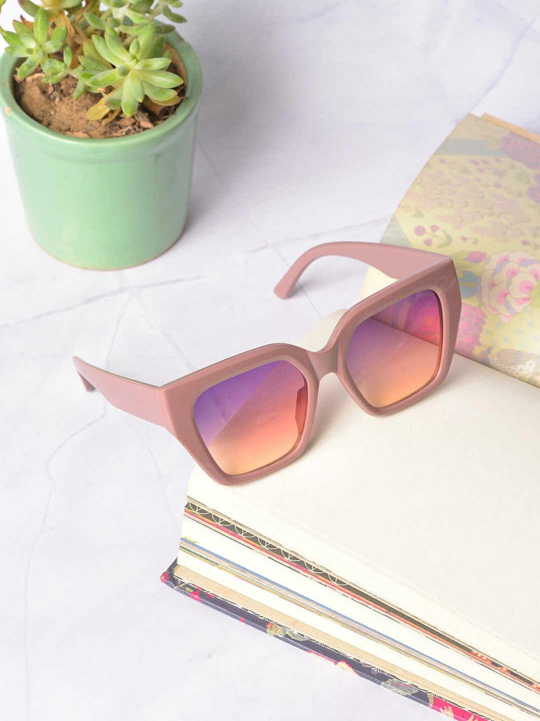 

HAUTE SAUCE by Campus Sutra Women Full Rim Butterfly Sunglasses- SUM23_HSSG1016, Pink