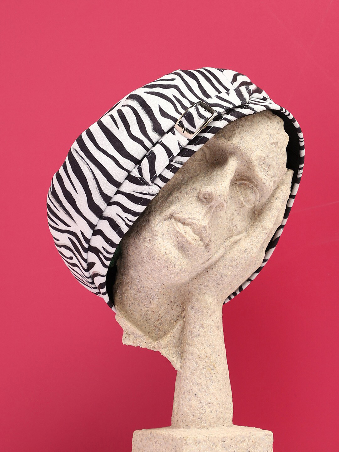 

HAUTE SAUCE by Campus Sutra Women Animal Printed Beret Cap, Black