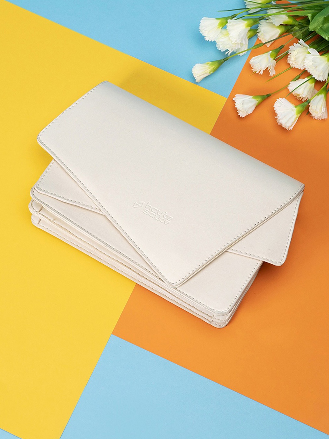 

HAUTE SAUCE by Campus Sutra Asymmetrical Envelope Clutch, White