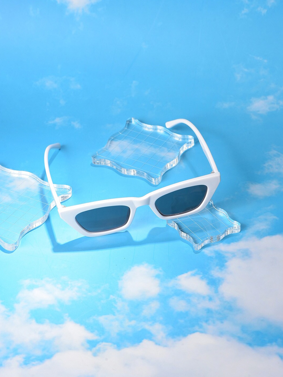 HAUTE SAUCE by Campus Sutra Women Cateye Sunglass with UV Protected Lens SUM23_HSSG1024, White