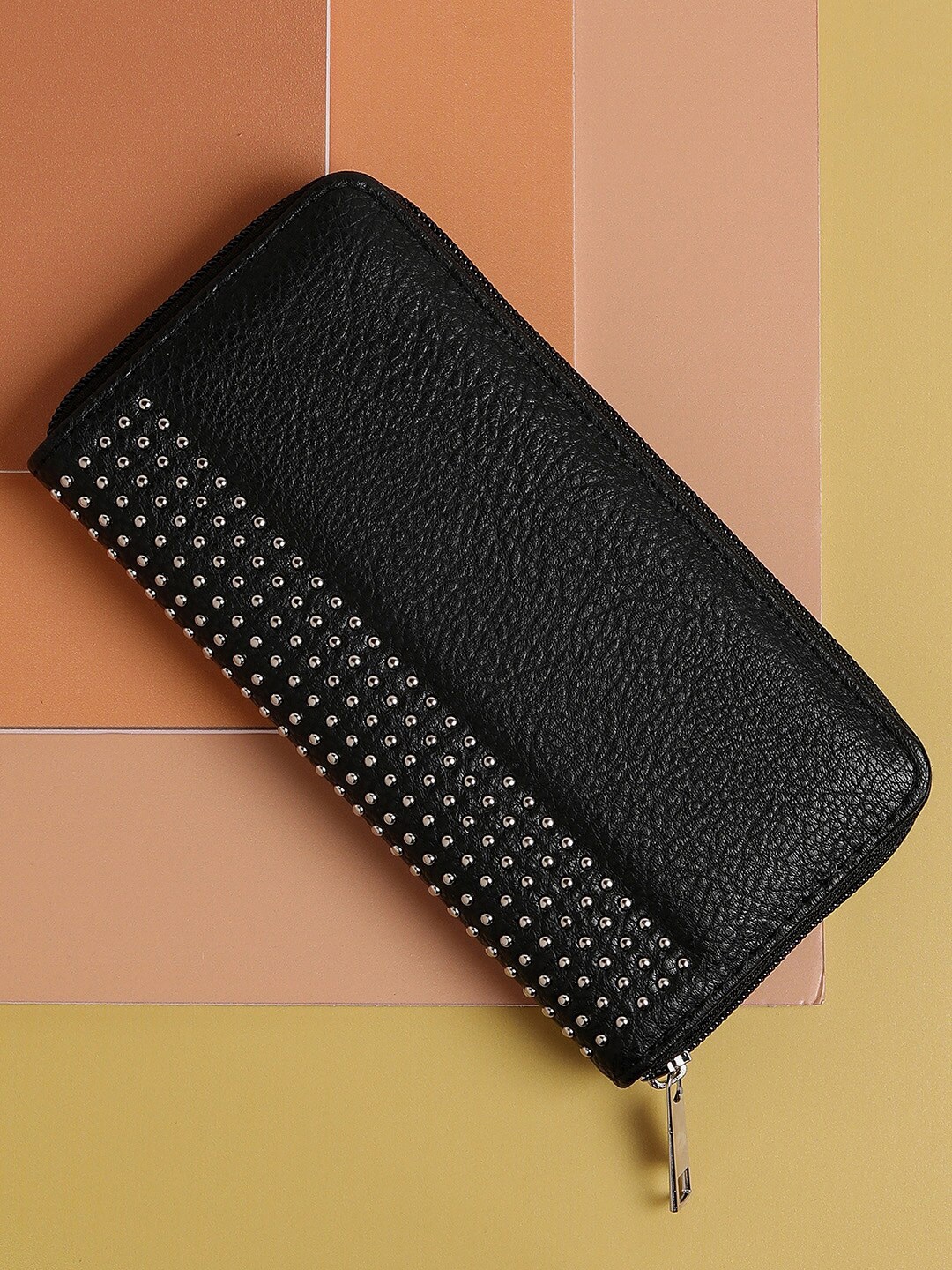 

HAUTE SAUCE by Campus Sutra Women Textured Pu Zip Around Wallet, Black