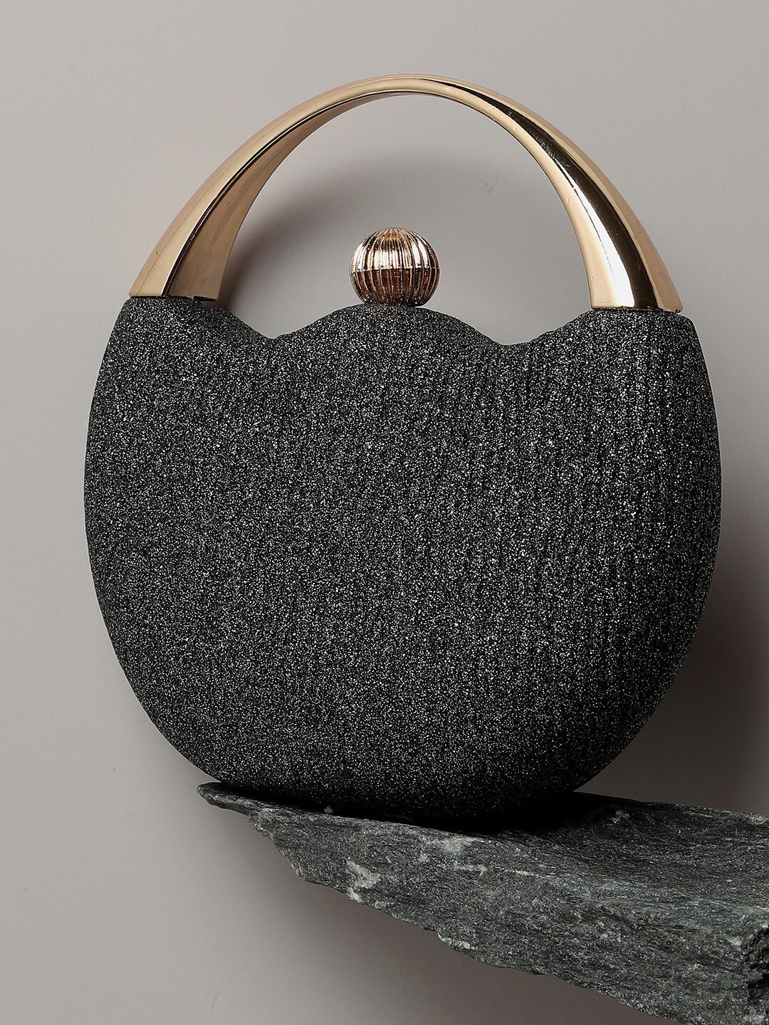 

HAUTE SAUCE by Campus Sutra PU Oversized Shopper Handheld Bag, Black