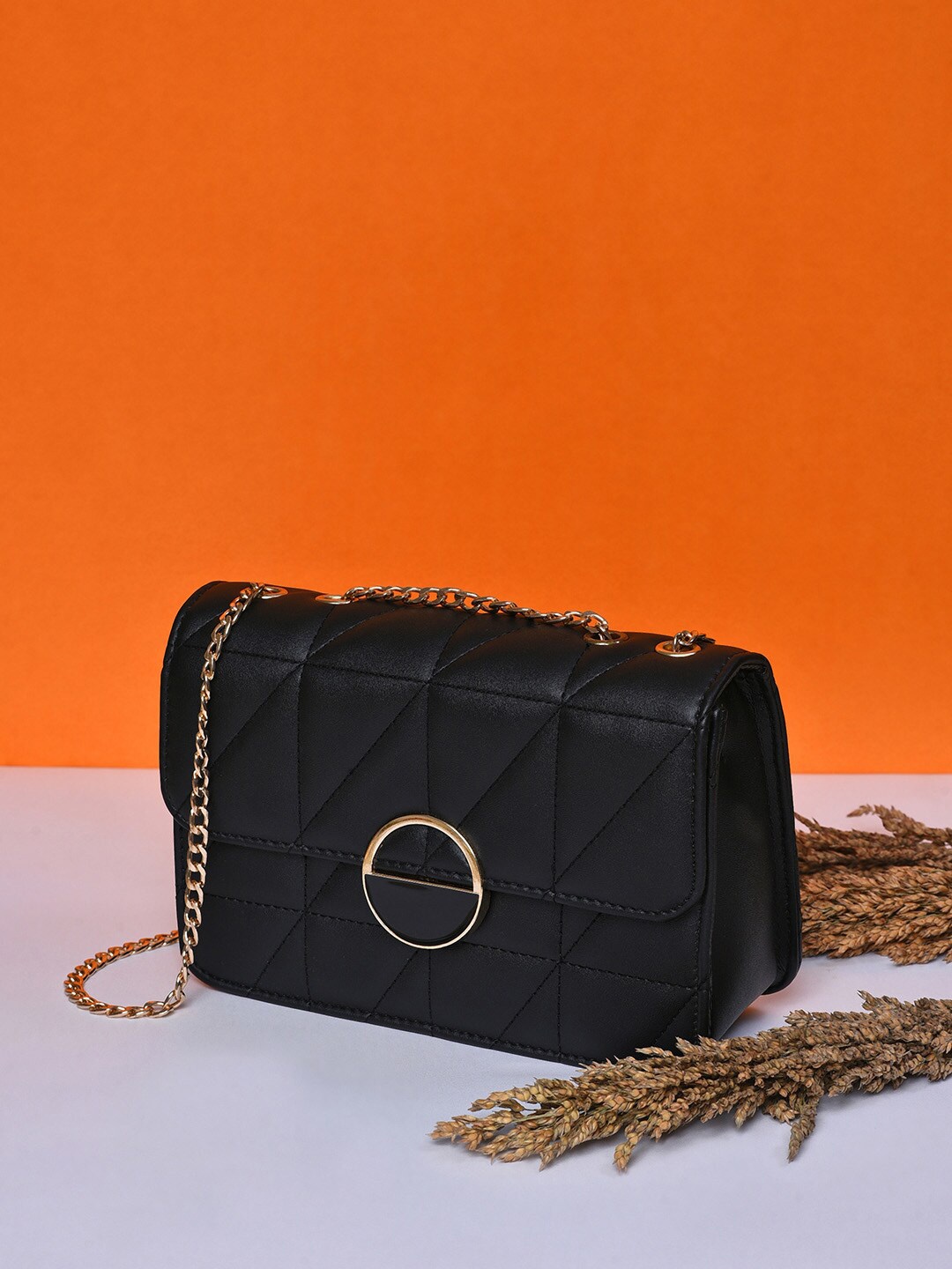 

HAUTE SAUCE by Campus Sutra Structured Sling Bag with Quilted, Black