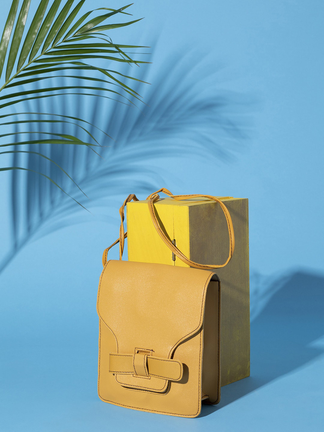 

HAUTE SAUCE by Campus Sutra Structured Sling Bag, Yellow