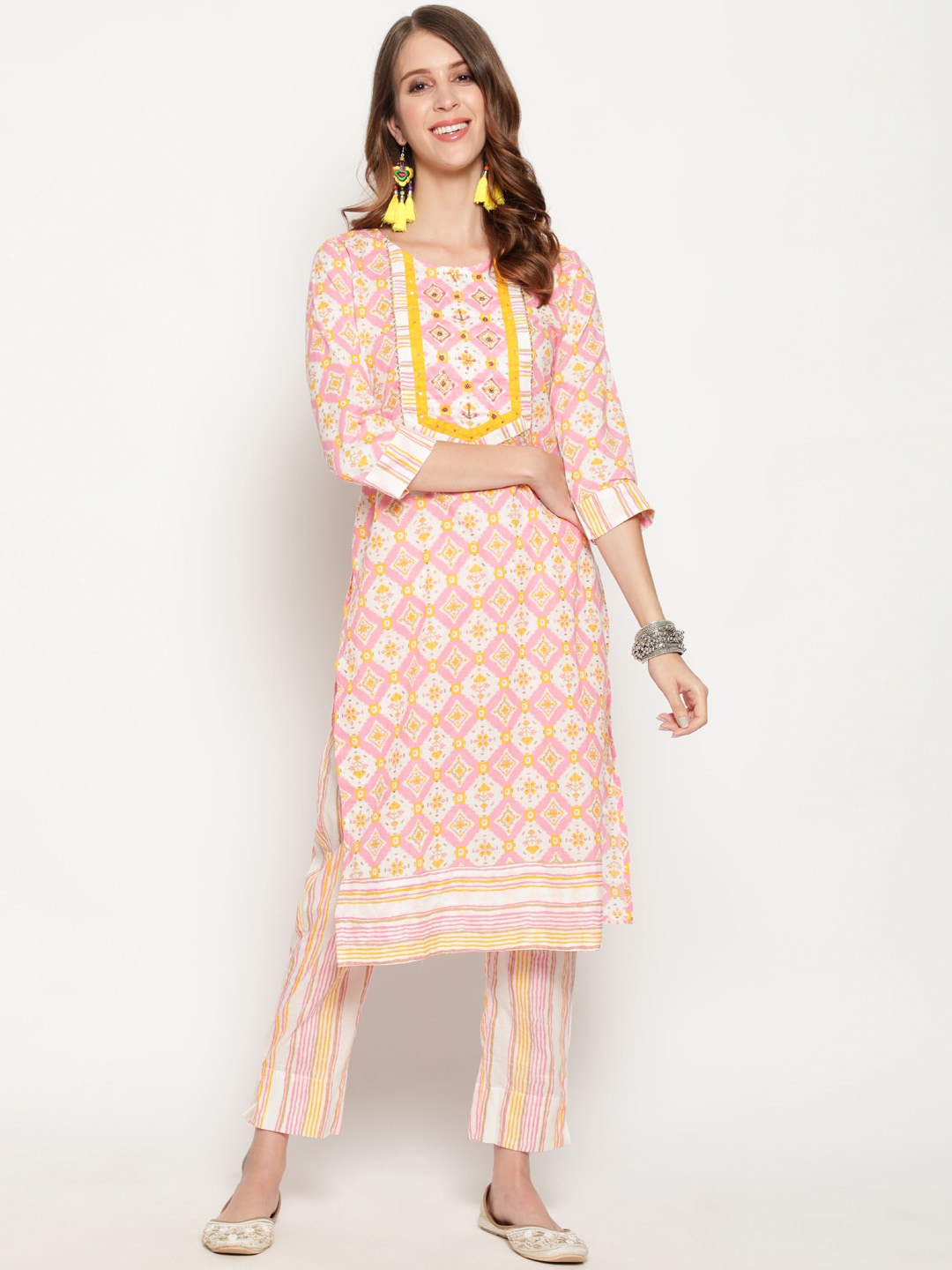 

antaran Ethnic Motifs Printed Bead Work Pure Cotton Kurta with Trousers, Pink