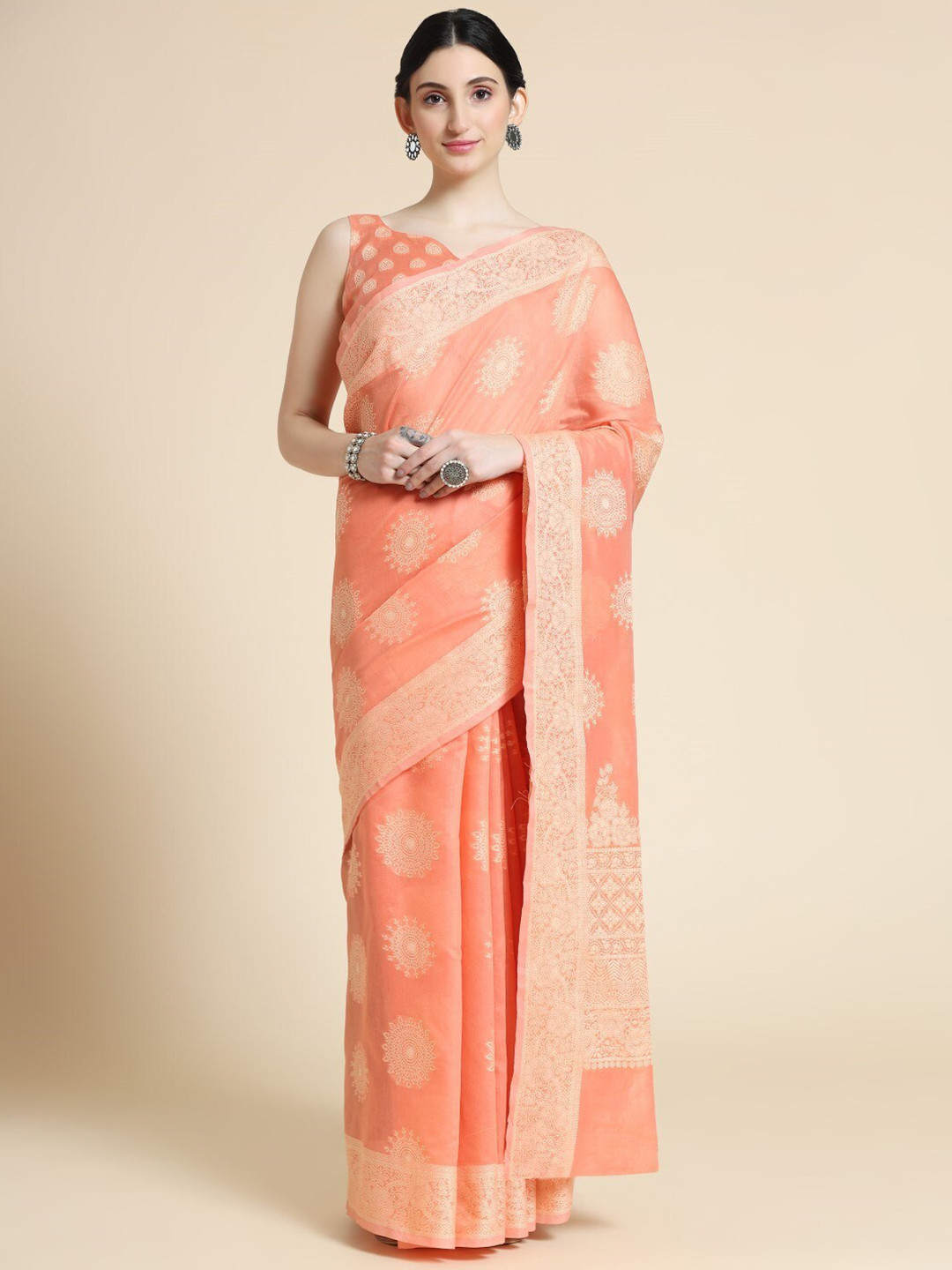 

VISHNU WEAVES Ethinc Motif Woven Design Chikankari Pure Cotton Saree, Peach