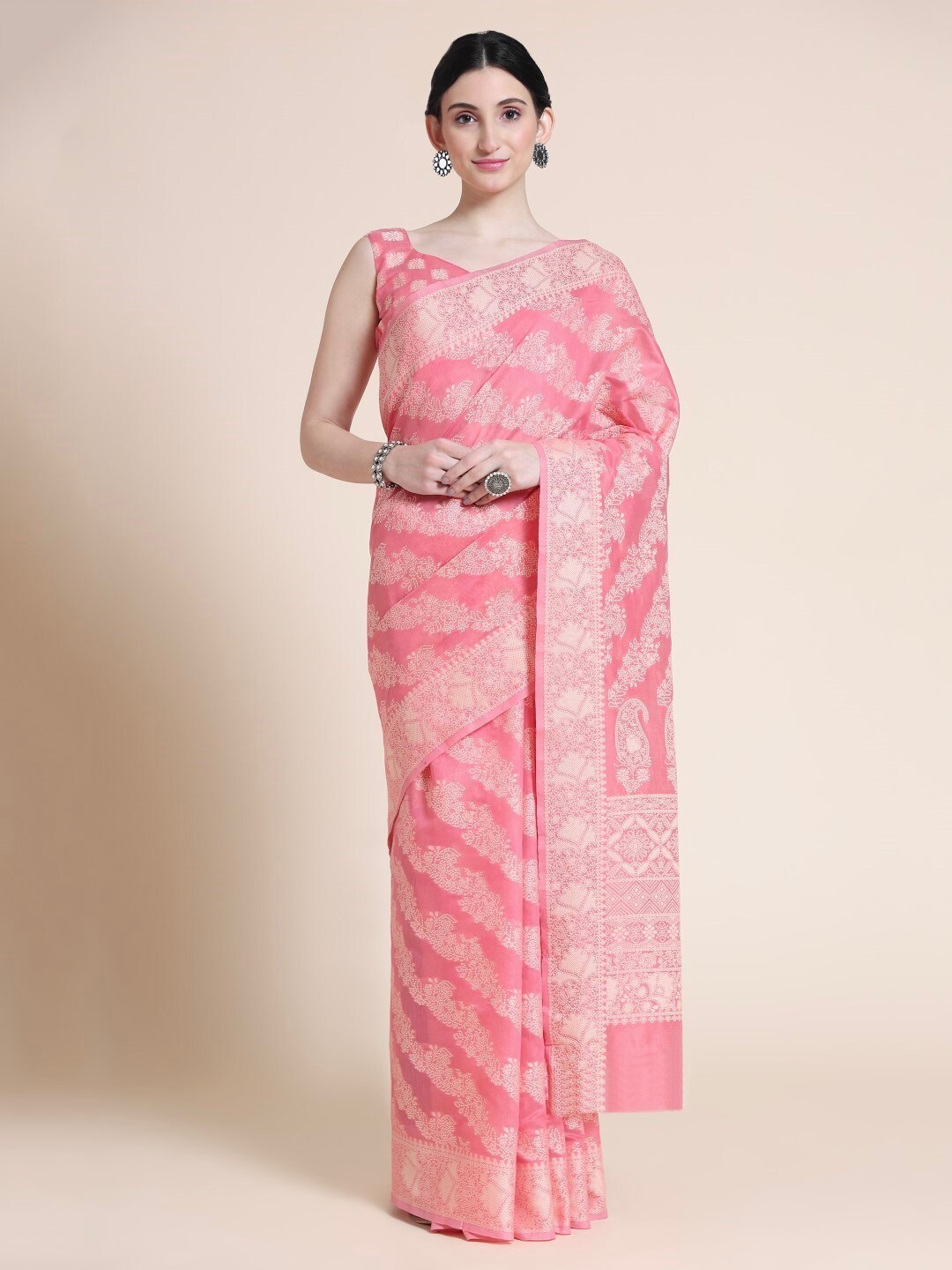 

VISHNU WEAVES Floral Woven Design Chikankari Pure Cotton Saree, Peach