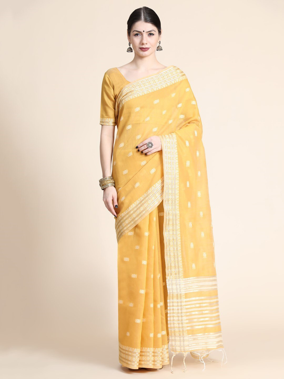

VISHNU WEAVES Ethnic Motif Chikankari Pure Cotton Saree, Yellow