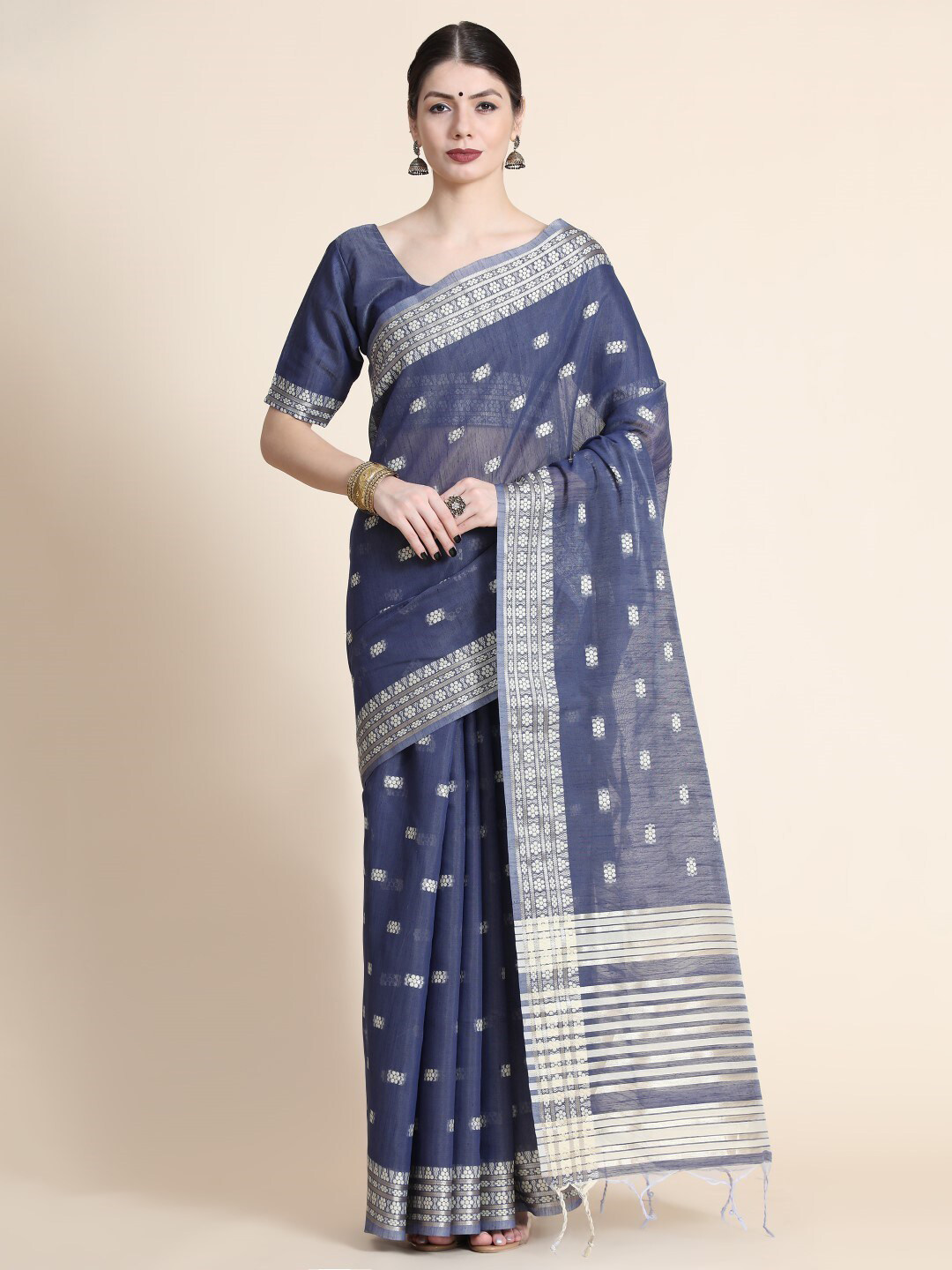 

VISHNU WEAVES Woven Design Chikankari Pure Cotton Saree, Navy blue