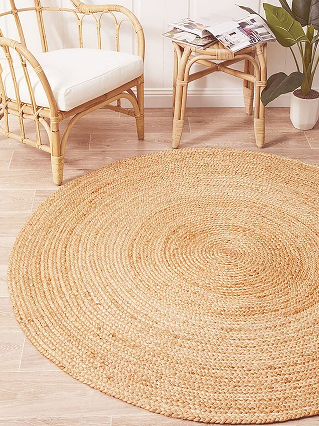 

HABERE INDIA Beige Textured Jute Round Carpet