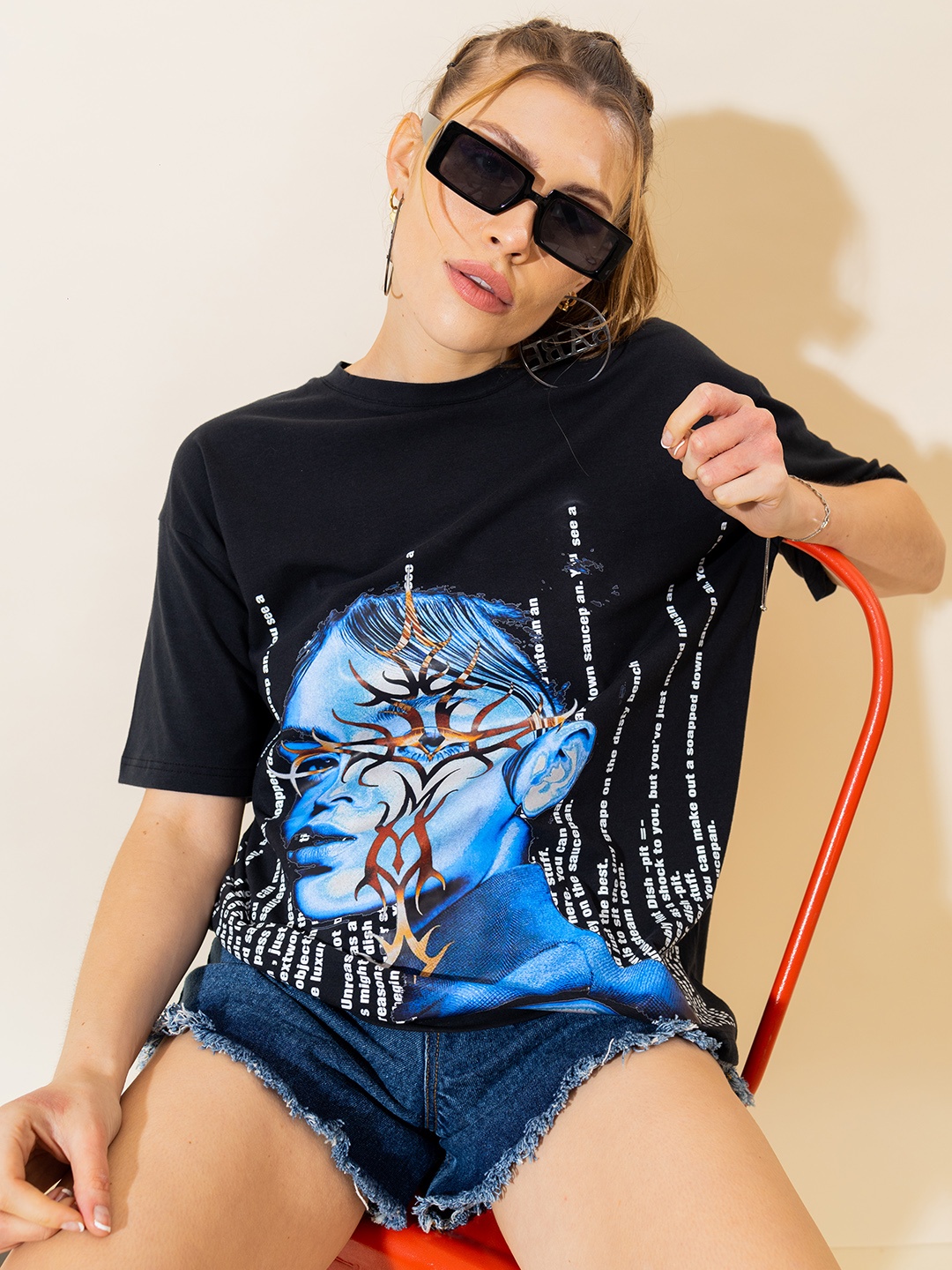 

Stylecast X Hersheinbox Women Typography Print Drop-Shoulder Sleeves Pure Cotton T-shirt, Black