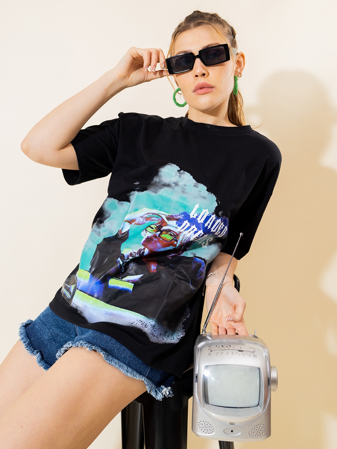 

Stylecast X Hersheinbox Women Graphic Print Drop-Shoulder Sleeves Pure Cotton T-shirt, Black