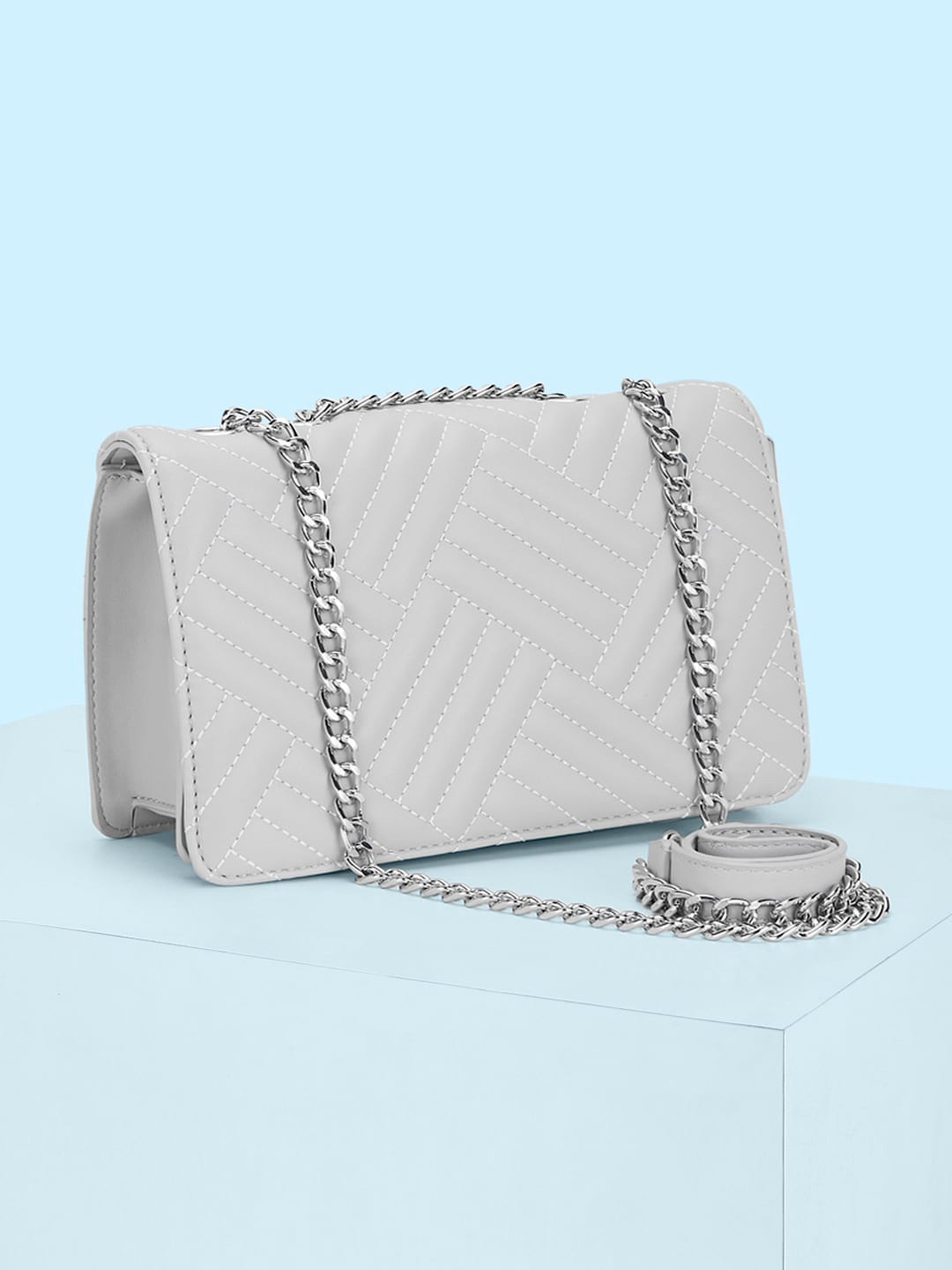 

Forever Glam by Pantaloons PU Bucket Shoulder Bag with Quilted, Grey