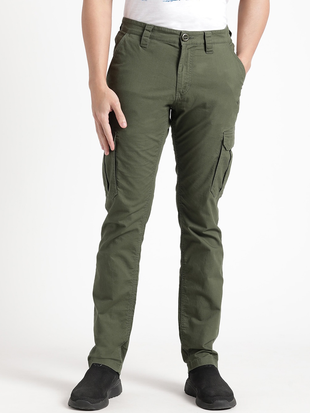 

Wildcraft Men Mid-Rise Cargos, Olive