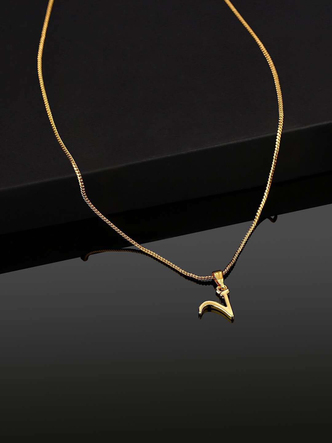 

Estele Gold-Plated Initial V Pendant With Chain