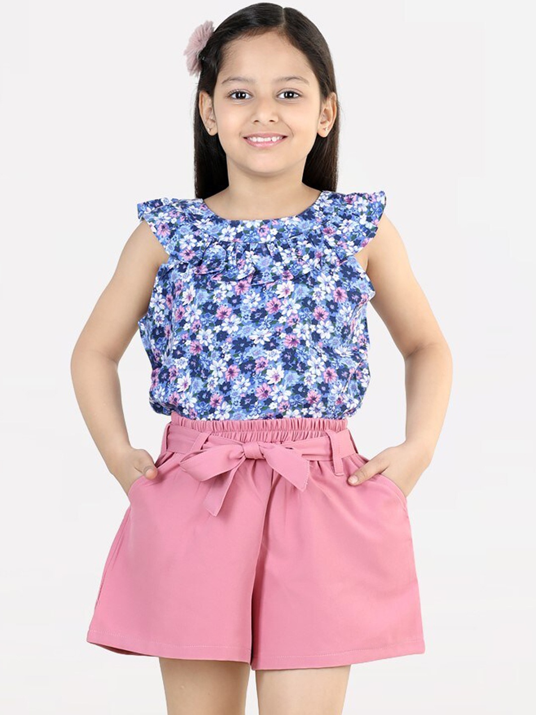 

AWW HUNNIE Girls Loose Fit Low-Rise Crepe Shorts, Pink
