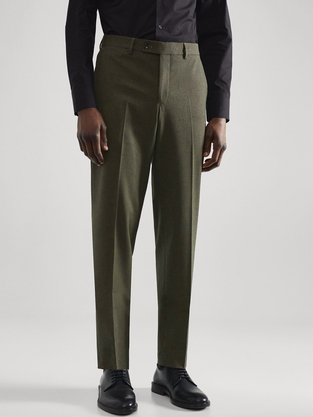 

MANGO MAN Solid Slim Fit Sustainable Formal Trousers, Green