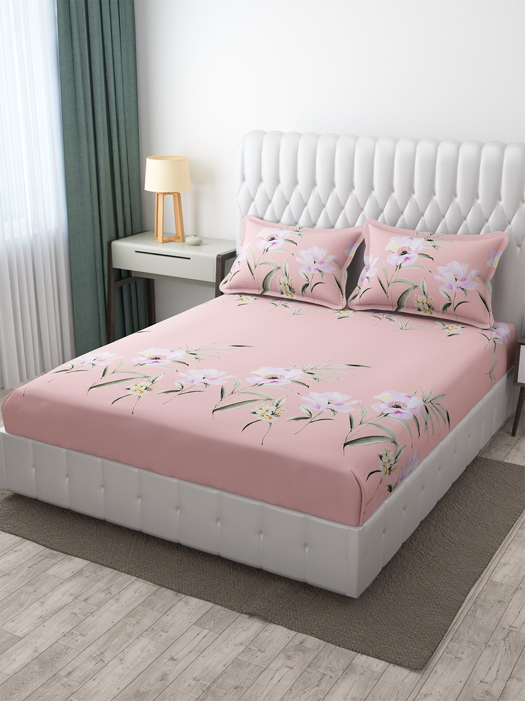 

ATRAENTA Pink & White Floral 210 TC Fitted Queen Bedsheet with 2 Pillow Covers