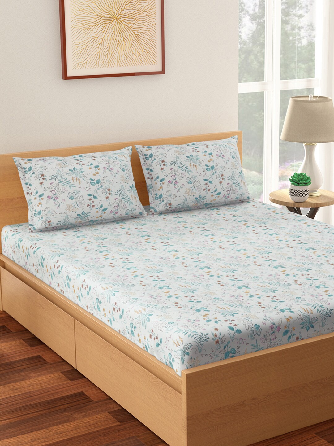 

Living scapes by Pantaloons White & Green 144 TC Flat Queen Bedsheet with 2 Pillow Covers