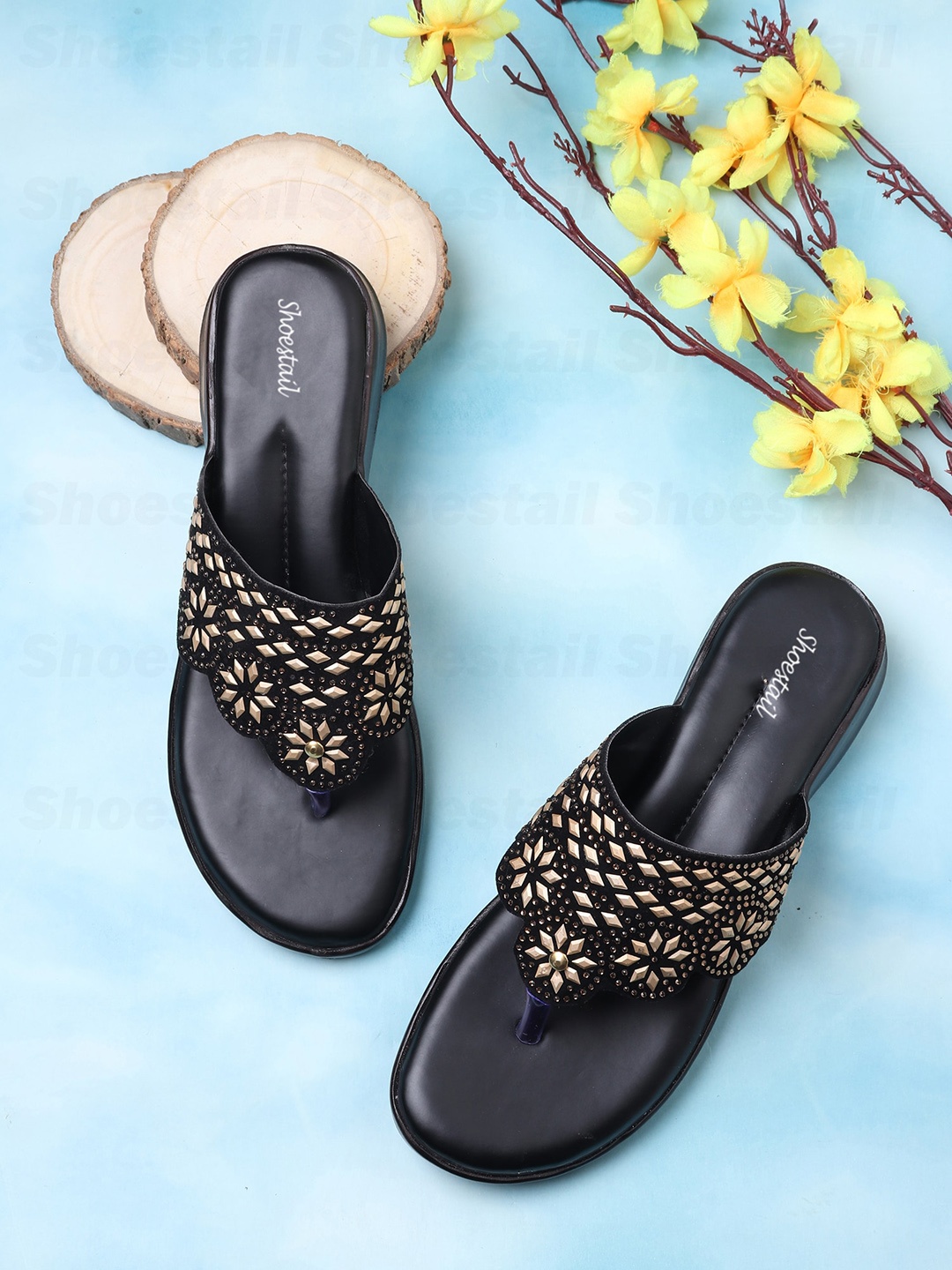

Shoestail Women Embellished Open Toe Flats, Black