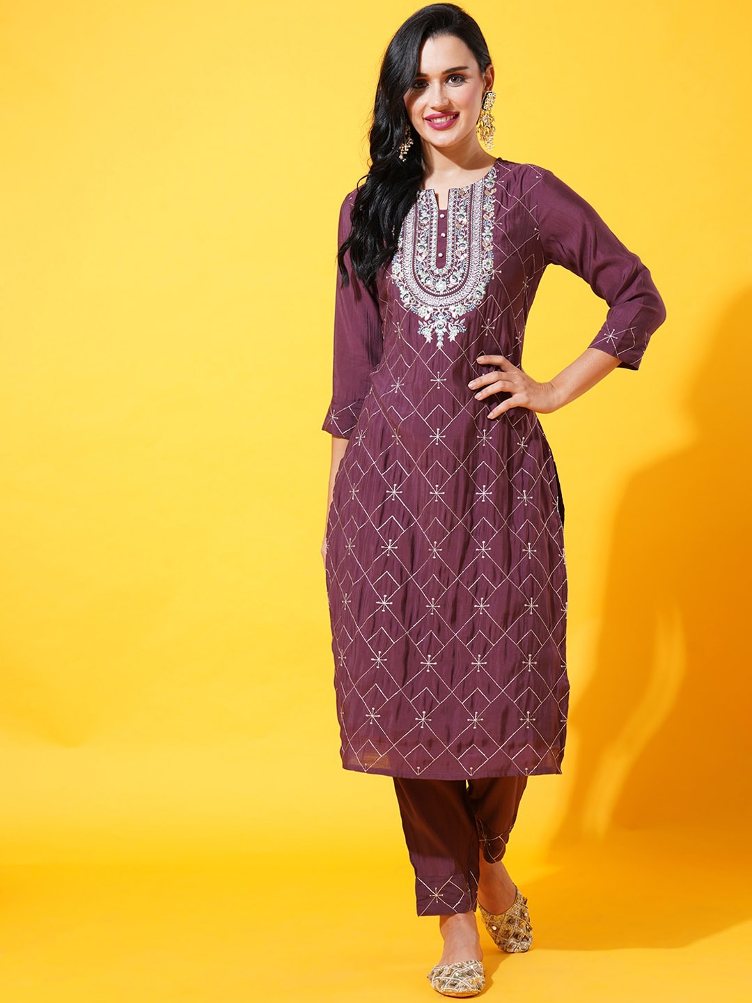 

HEEPOSH Floral Embroidered Chanderi Silk Kurta with Trousers & Dupatta, Purple