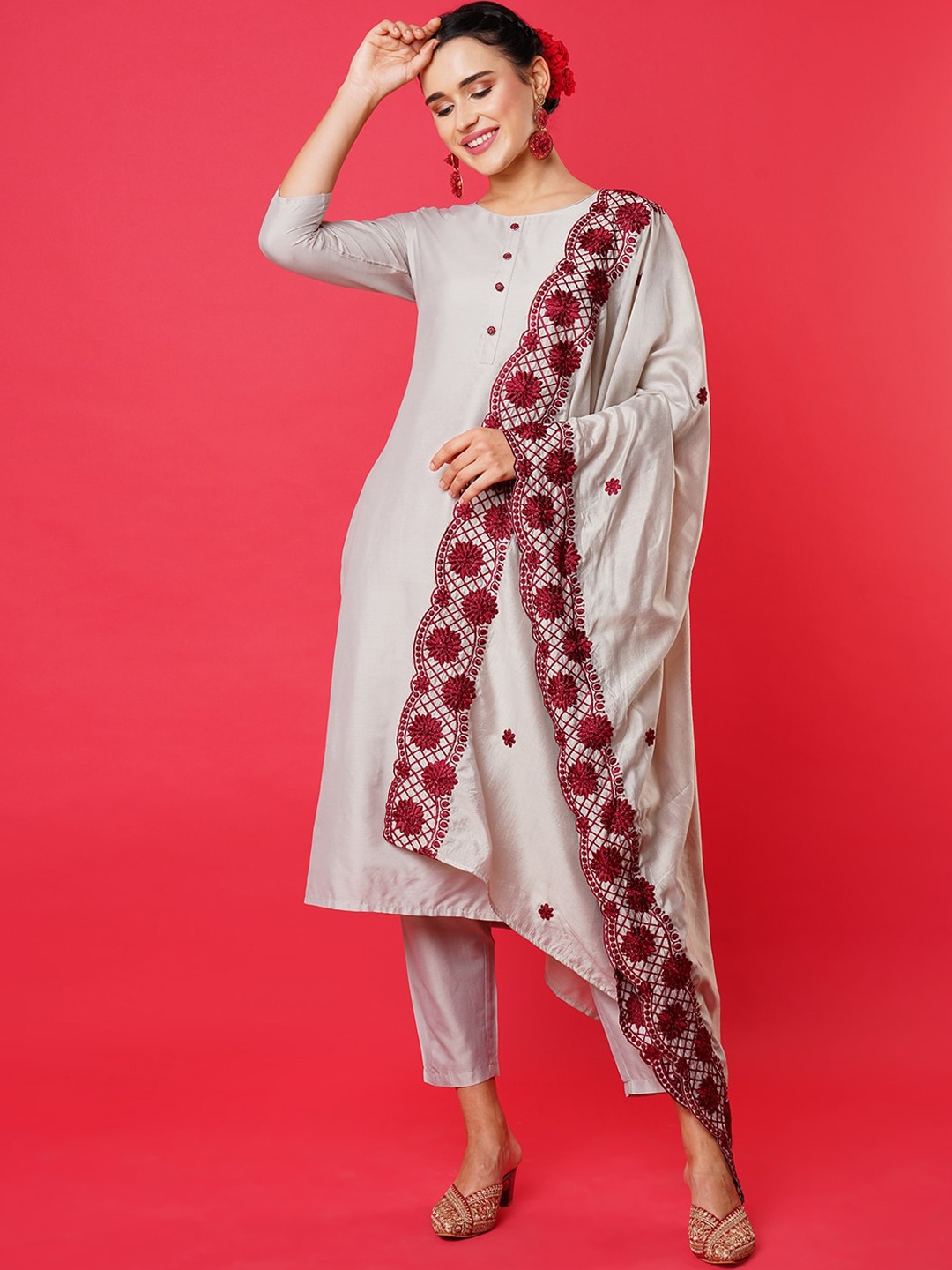 

HEEPOSH Women Thread Work Kurta with Trousers & Dupatta, Taupe