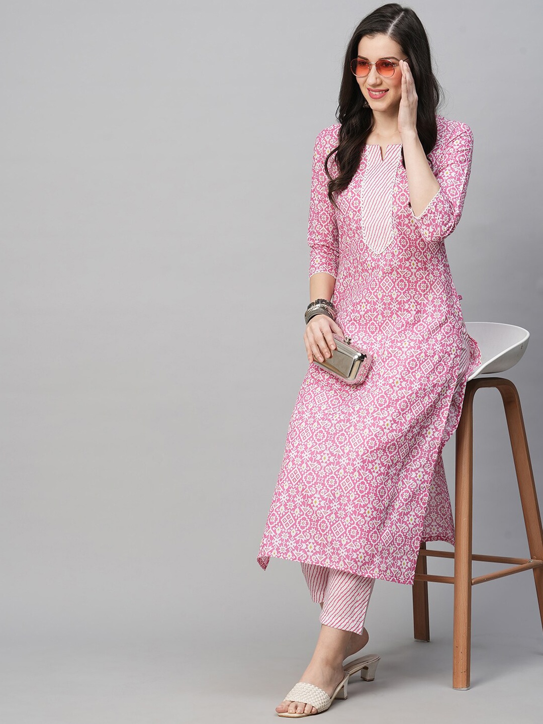 

KALINI Ethnic Motif Printed Notched Neck Kurta With Trousers, Pink