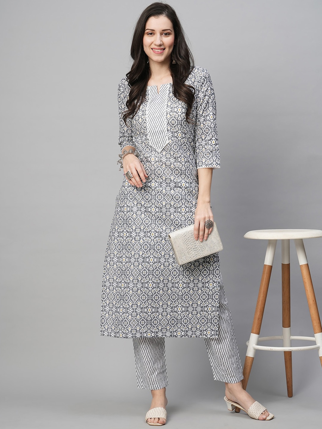 

KALINI Ethnic Motifs Printed Kurta With Trousers, Grey