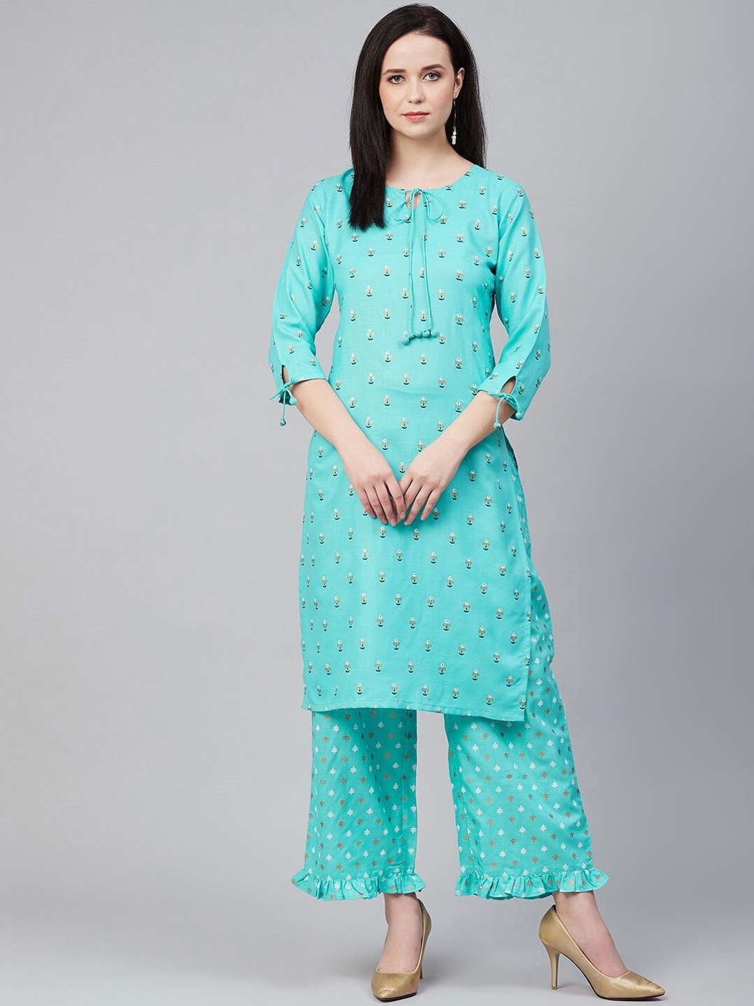 

Bhama Couture Floral Printed Kurta With Palazzos, Turquoise blue