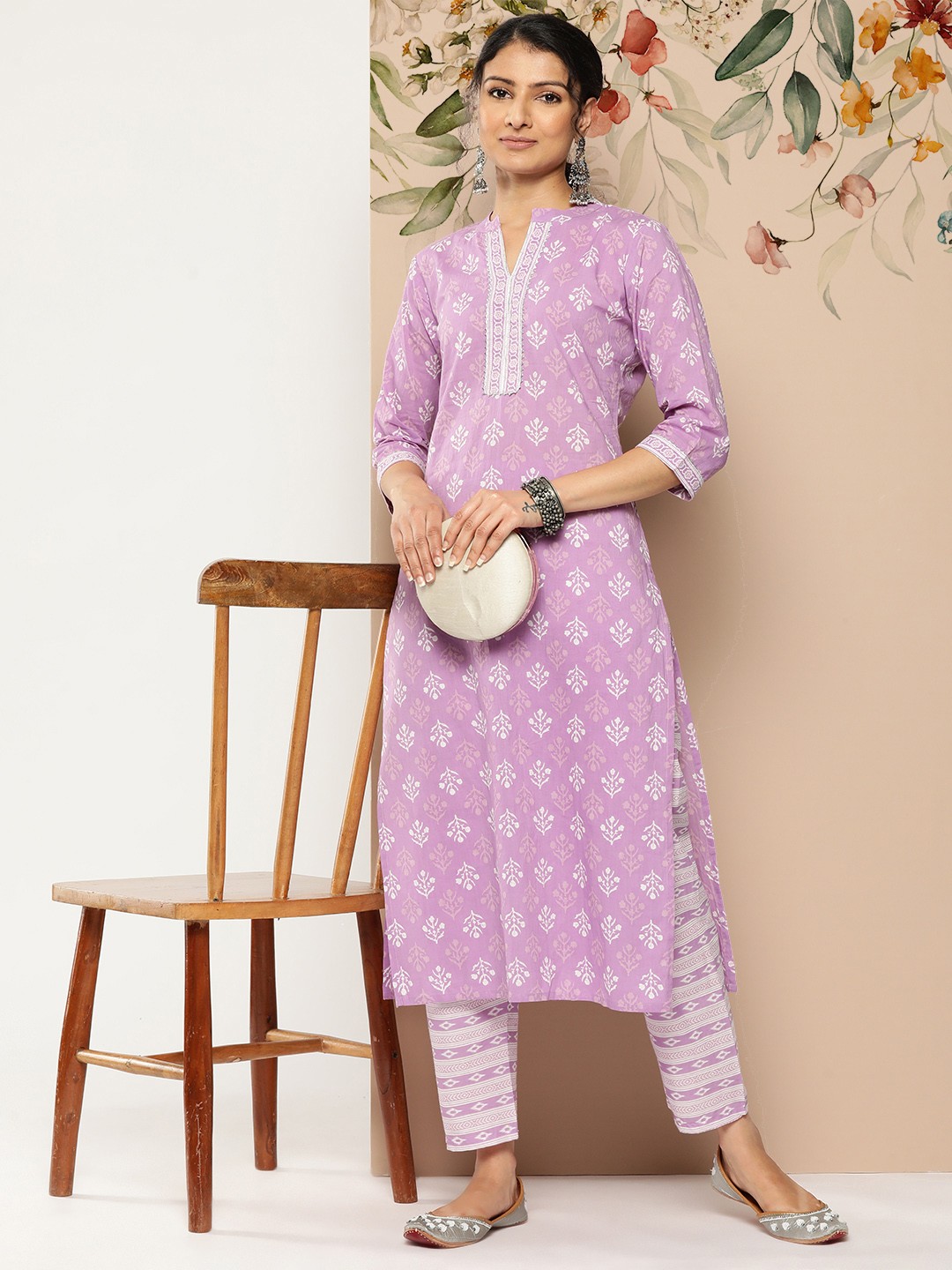 

Nayo Women Ethnic Motifs Printed Pure Cotton Kurta with Trousers, Lavender