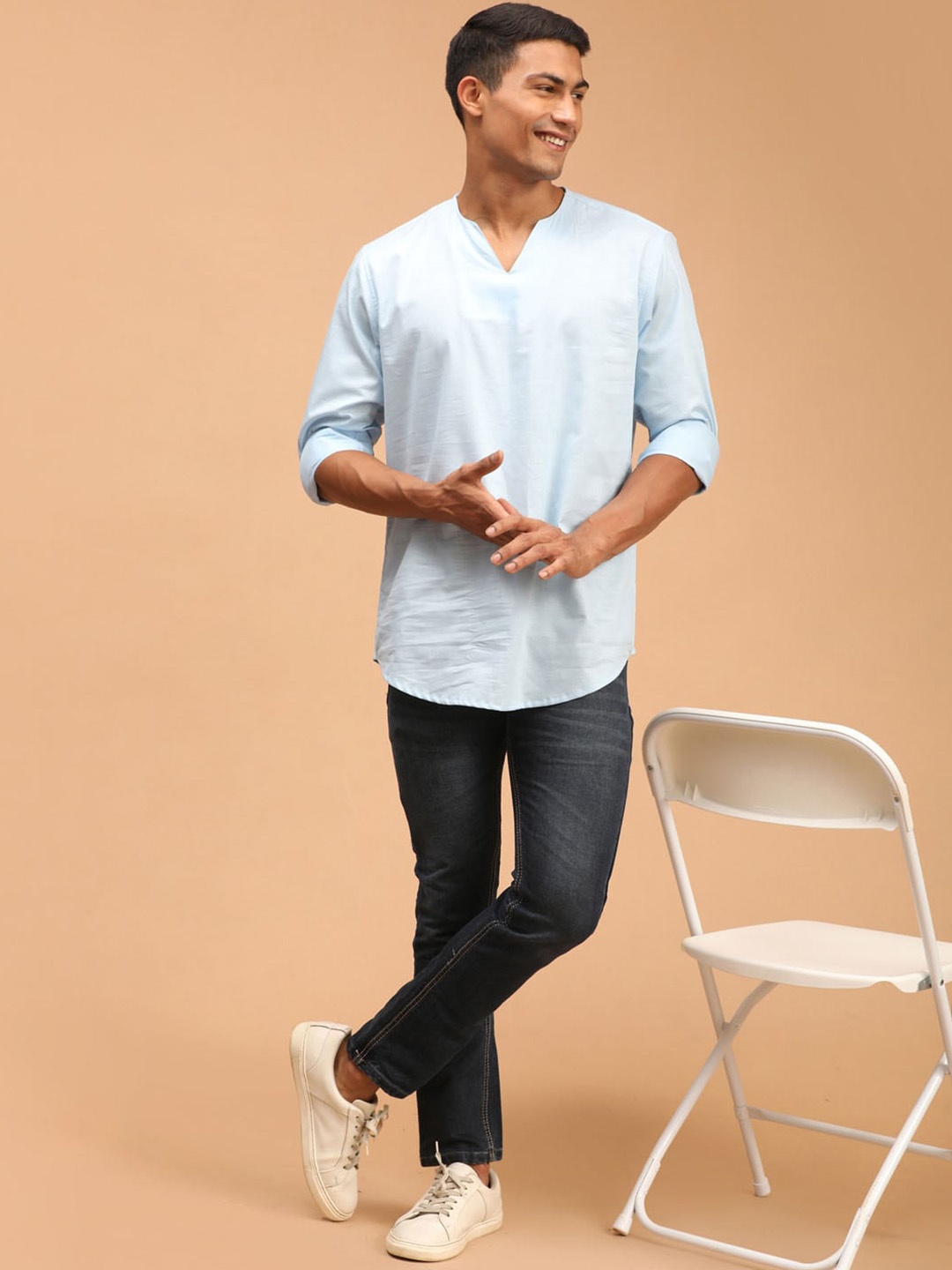 

VASTRAMAY Mandarin Collar Kurta, Blue