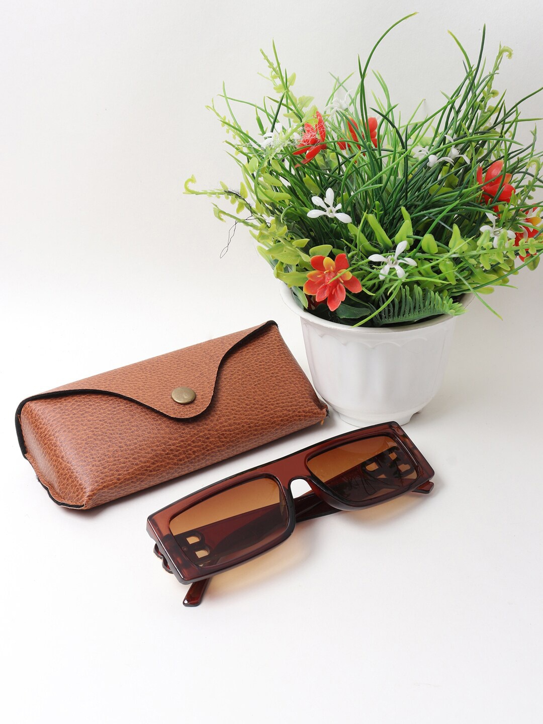 

EPICINK hob Rectangle Sunglasses with UV Protected Lens EPSG-10884-03, Brown