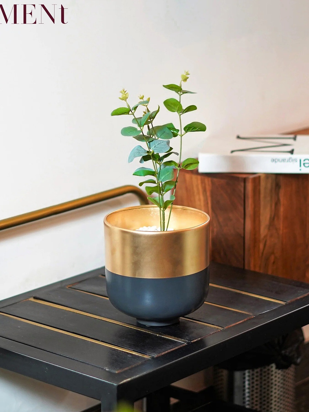 

THE ARTMENT Gold-Toned & Black Blissful Bloom Planter