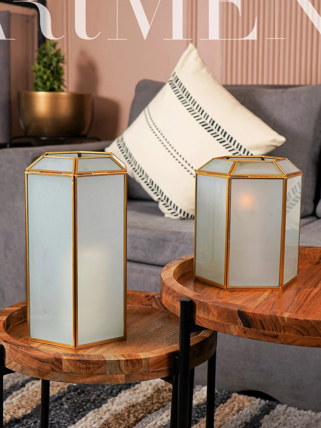 

THE ARTMENT White & Gold-Toned Enchanted Hexagonal Hurricane Table Lamp
