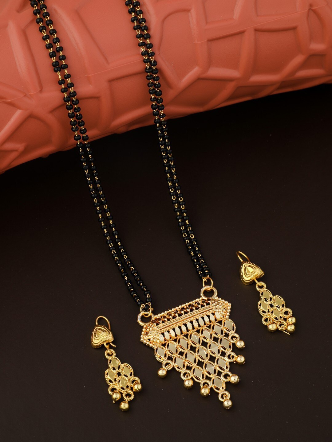 

Vita Bella Gold-Plated & Beaded Mangalsutra With Earrings, Black