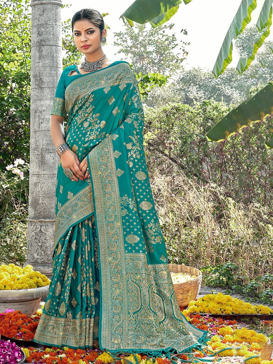 

SANGAM PRINTS Ethnic Motifs Woven Design Zari Pure Silk Banarasi Saree, Sea green