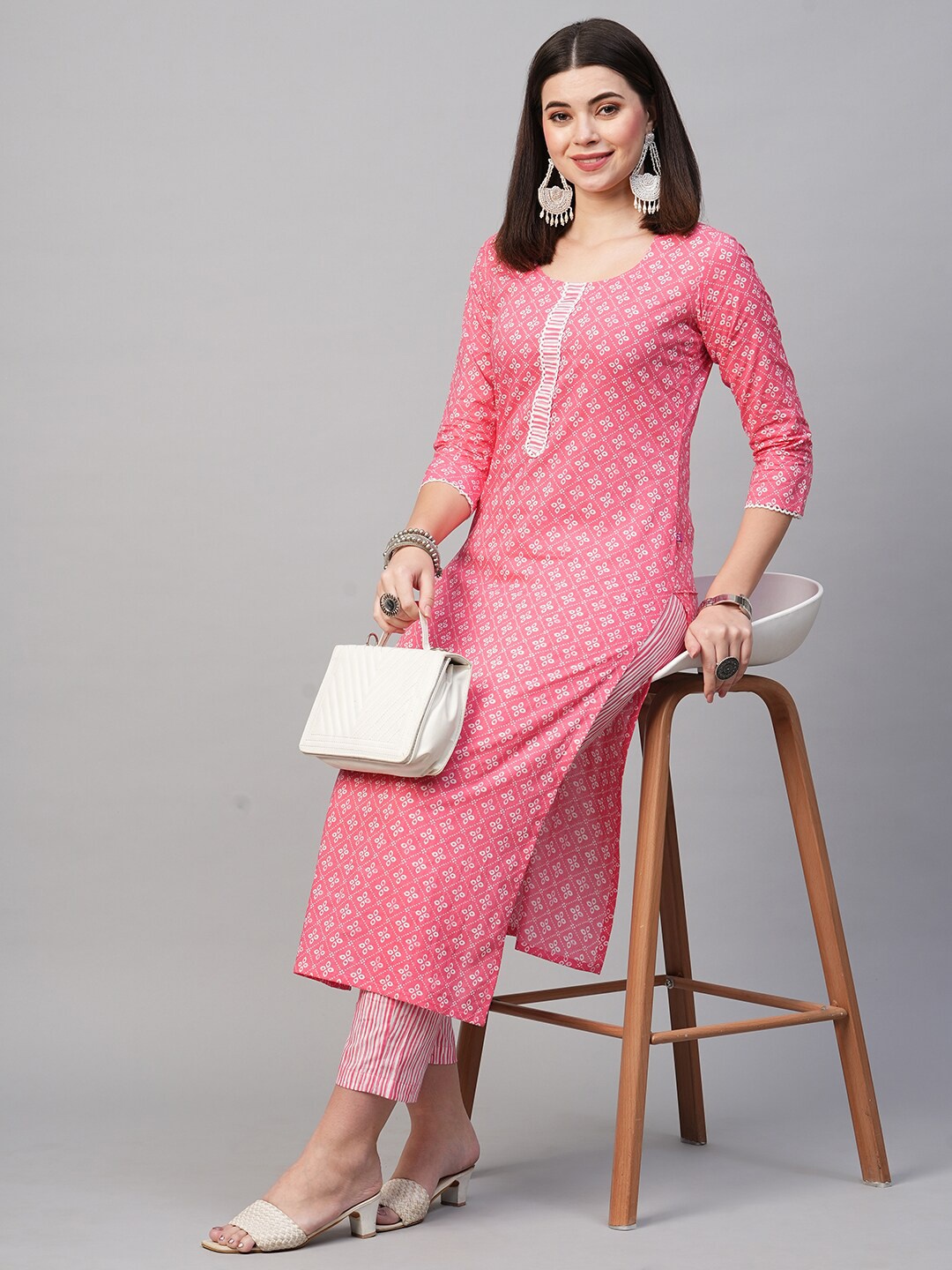 

KALINI Straight Floral Printed Kurta with Trousers, Pink