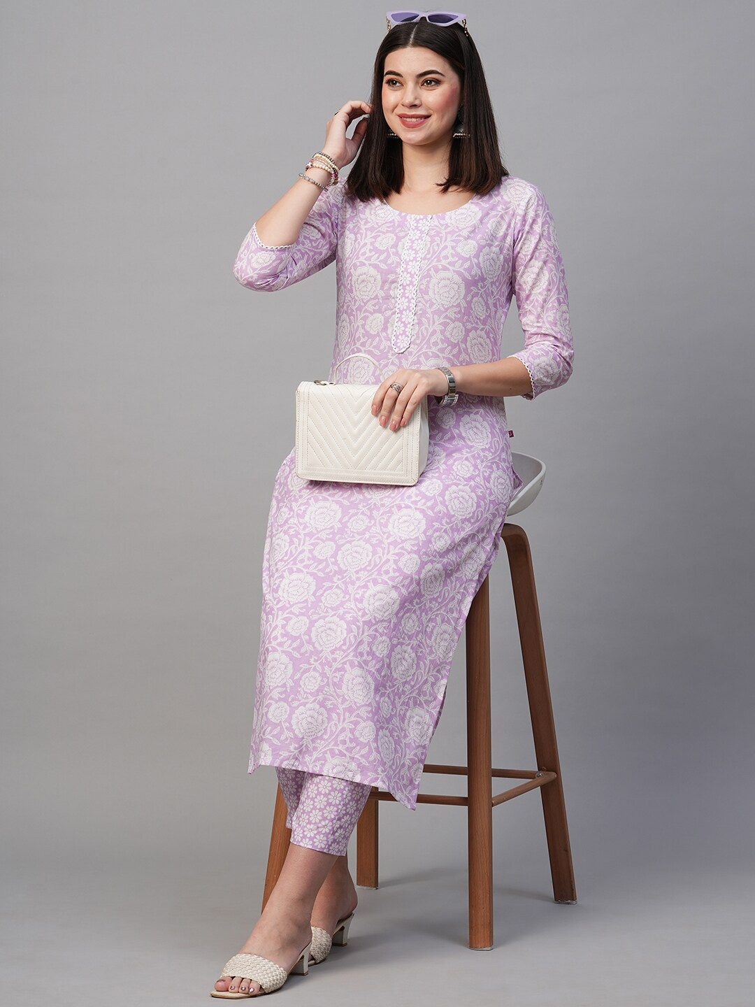 

KALINI Straight Floral Printed Kurta with Trousers, Purple