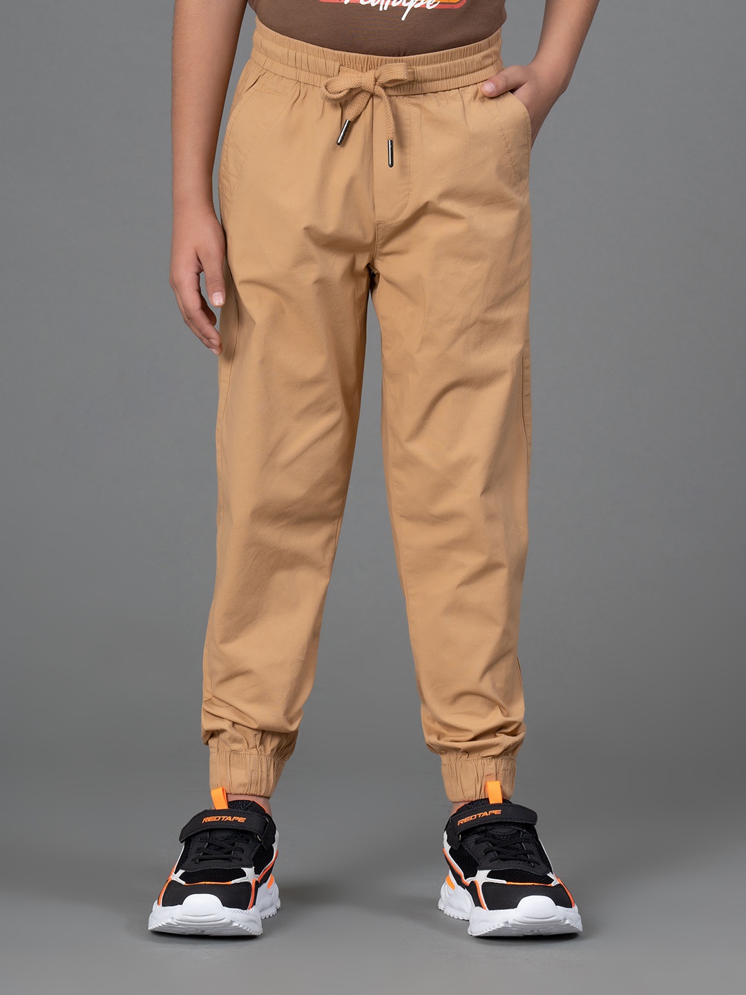 

Red Tape Boys Regular Fit Mid-Rise Joggers, Tan