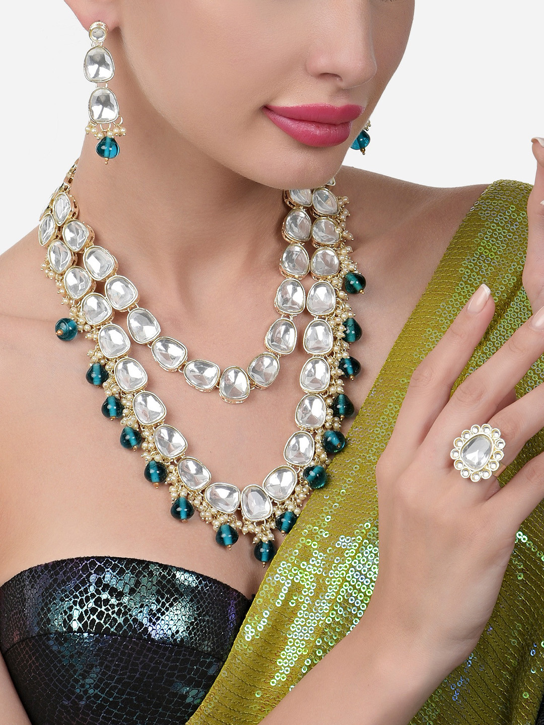 

Zaveri Pearls Gold-Plated Kundan-Studded Beaded Jewellery Set, Green