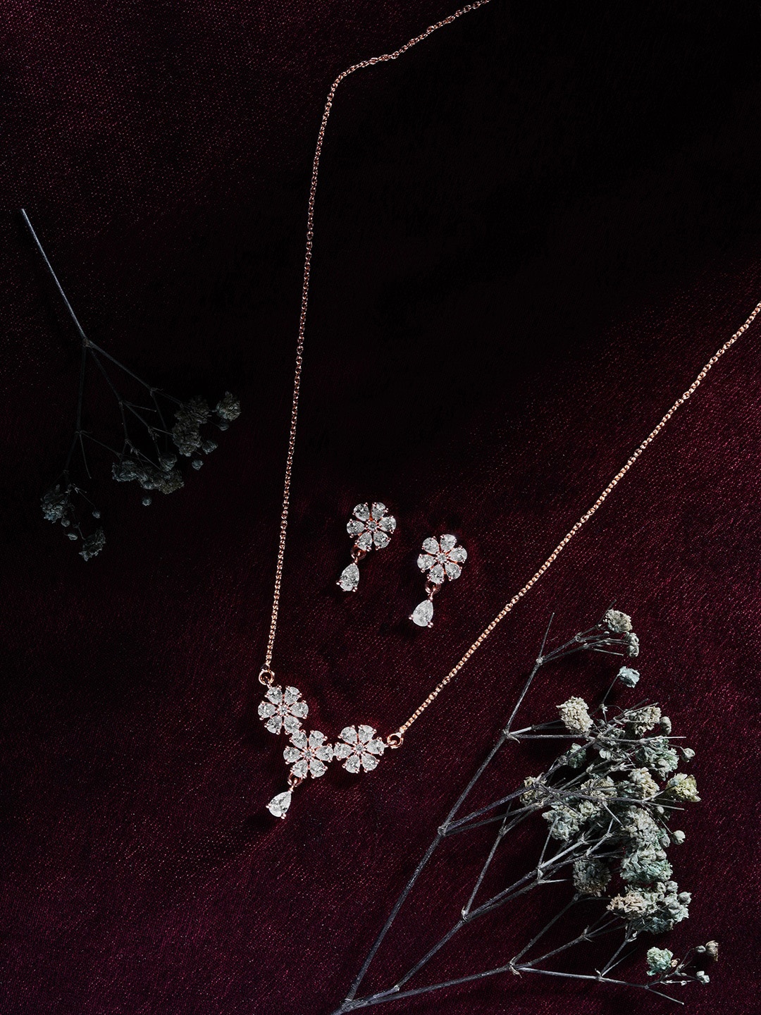 

HOT AND BOLD Rose Gold-Plated Cubic Zirconia-Studded Jewellery Set