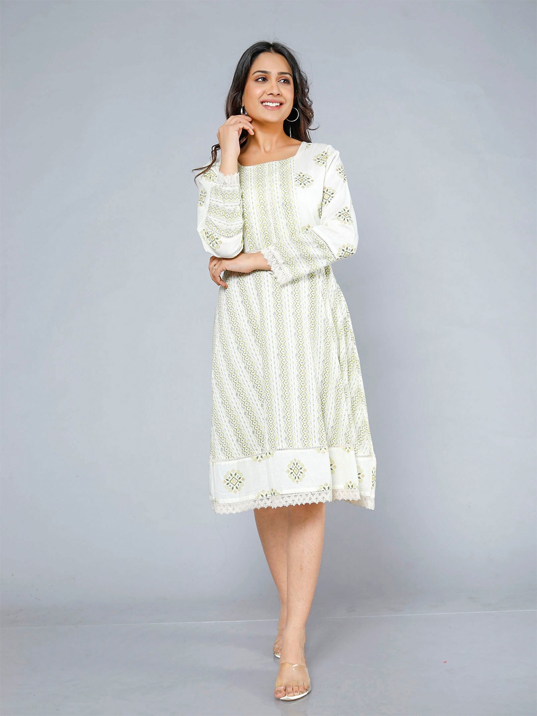 

Jevi Prints Ethnic Motifs Printed Bohemian Ethnic Dress, Beige