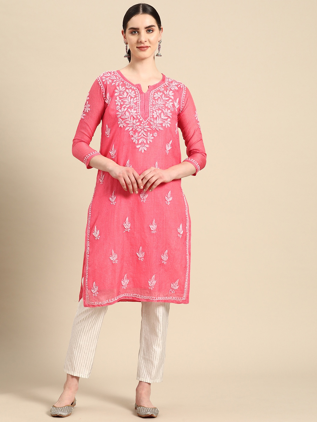 

Saadgi Floral Embroidered Chikankari Cotton Kurta, Coral