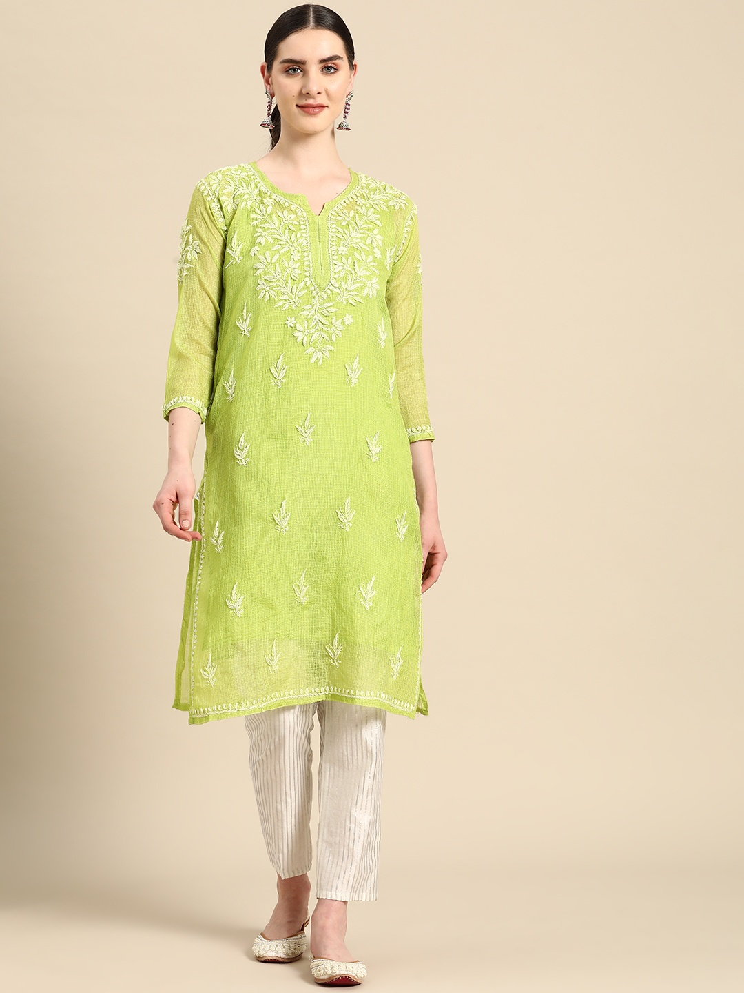 

Saadgi Floral Embroidered Chikankari Cotton Kurta, Green