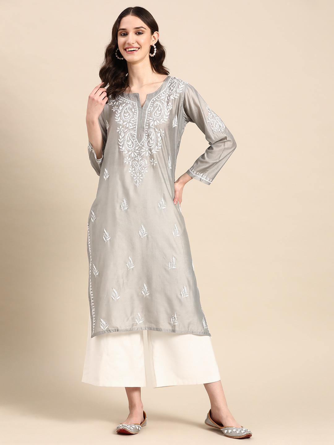 

Saadgi Ethnic Motifs Embroidered Chikankari Pastels Kurta, Grey