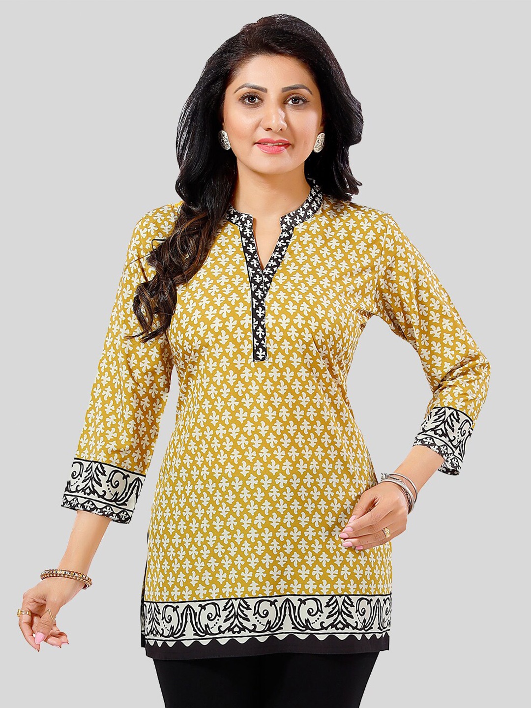 

Saree Swarg Ethnic Motifs Printed Mandarin Collar Kurti, Yellow