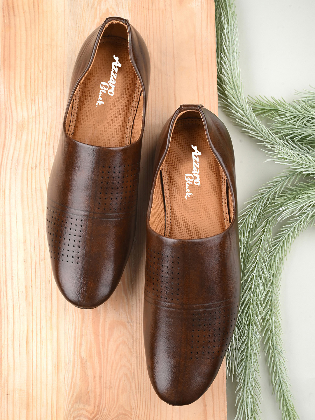 

Azzaro Black Men Lightweight Perforations Mojaris, Brown