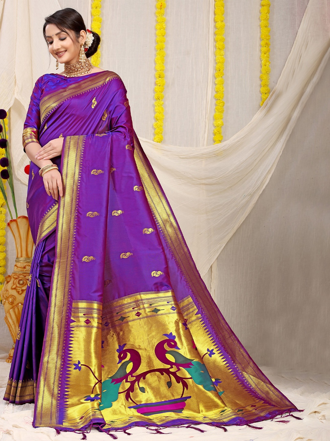 

AVANTIKA FASHION Ethnic Motifs Woven Design Zari Pure Silk Paithani Saree, Purple