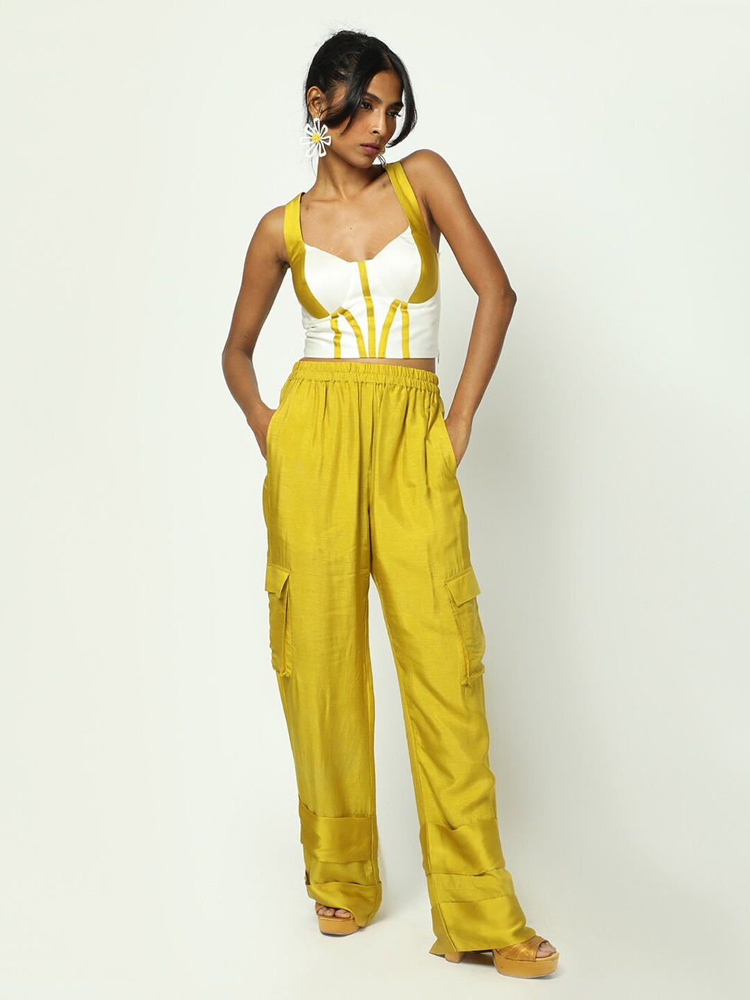 

MISSY Sleeveless Fitted Satin Corset Top, White