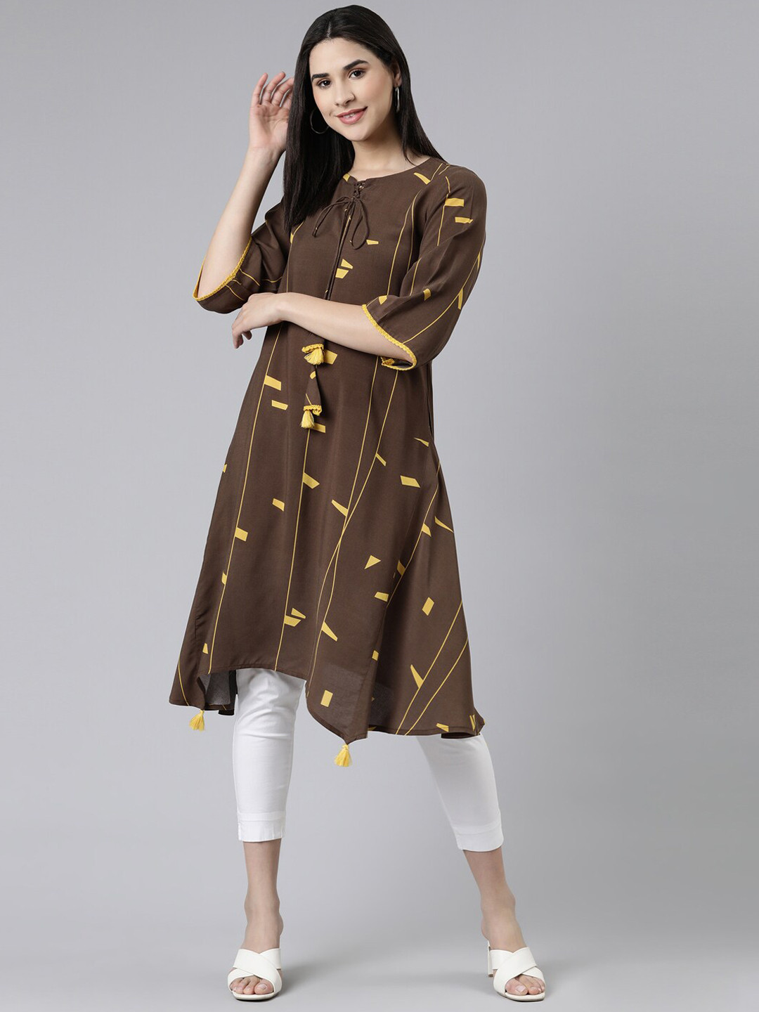 

Neerus Geometric Printed Tie-Up Neck Cotton Kurta, Brown